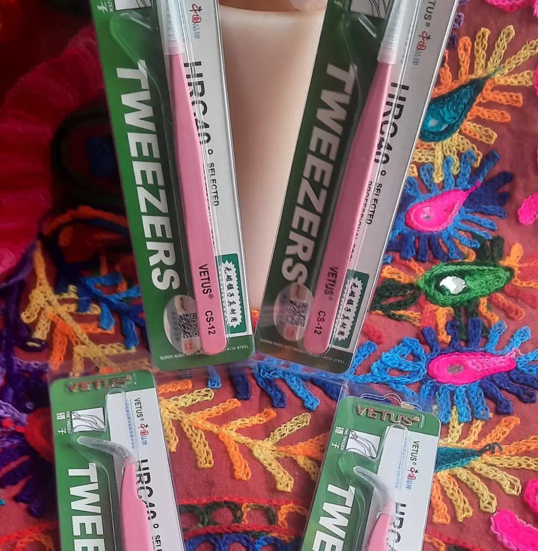 Pinzas Vetus rosadas y negras